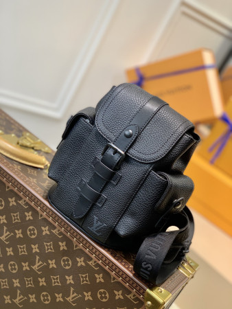 LV CHRISTOPHER XS M58495