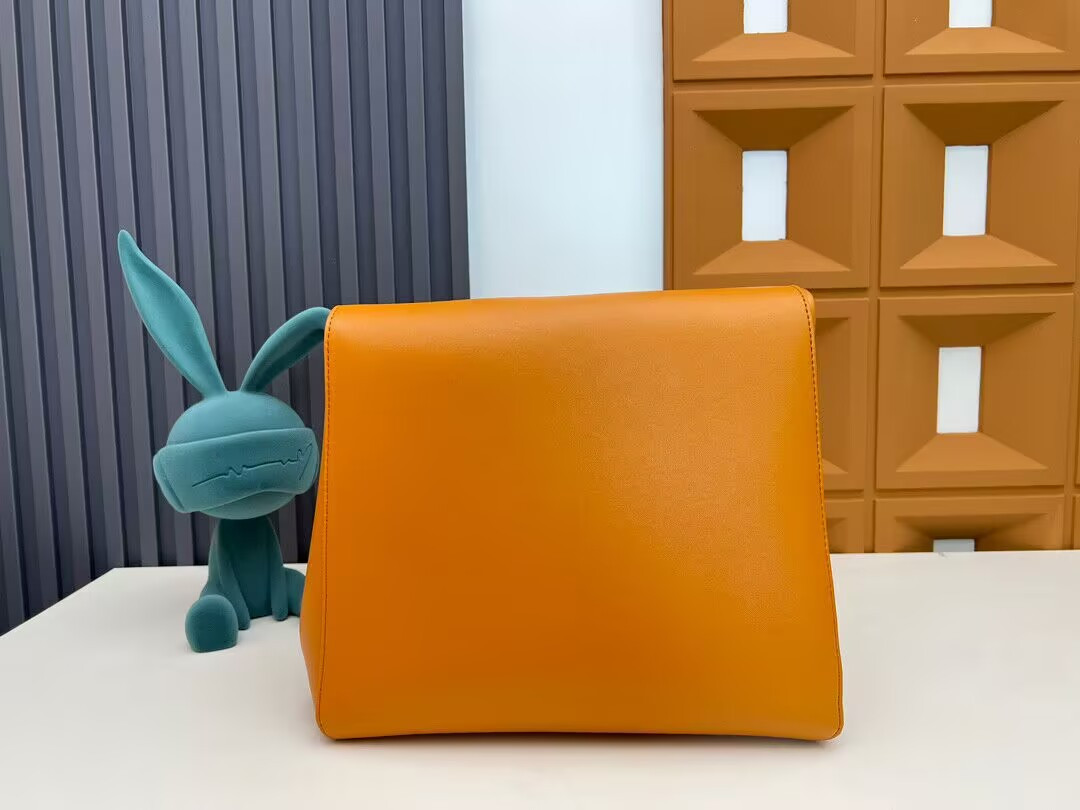 LV Sandwich Bag M24578 27 x 17 x 30 cm