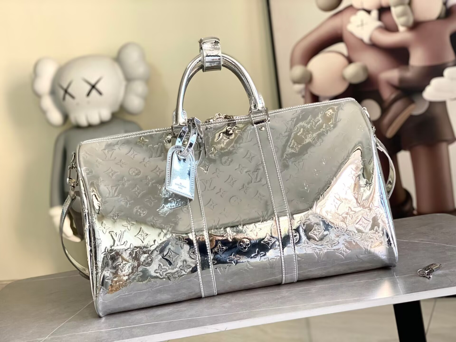 LV Keepall Bandoulière 50 M26766 50x29x23cm
