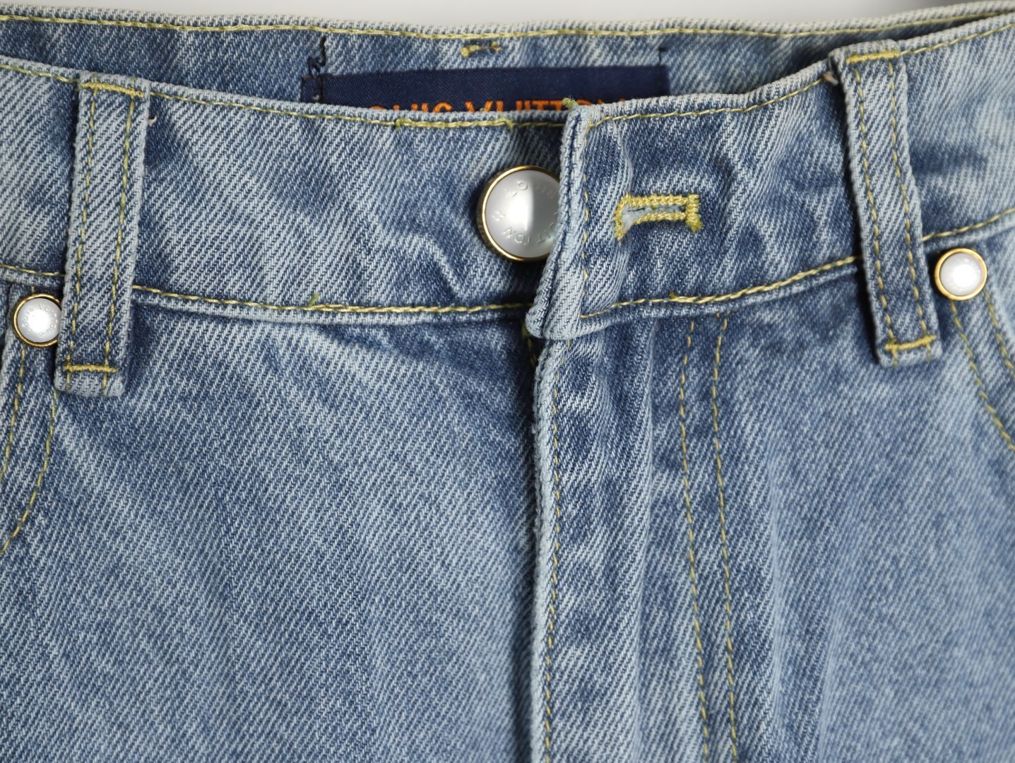 l0*is V*t0n 25fw jeans suit