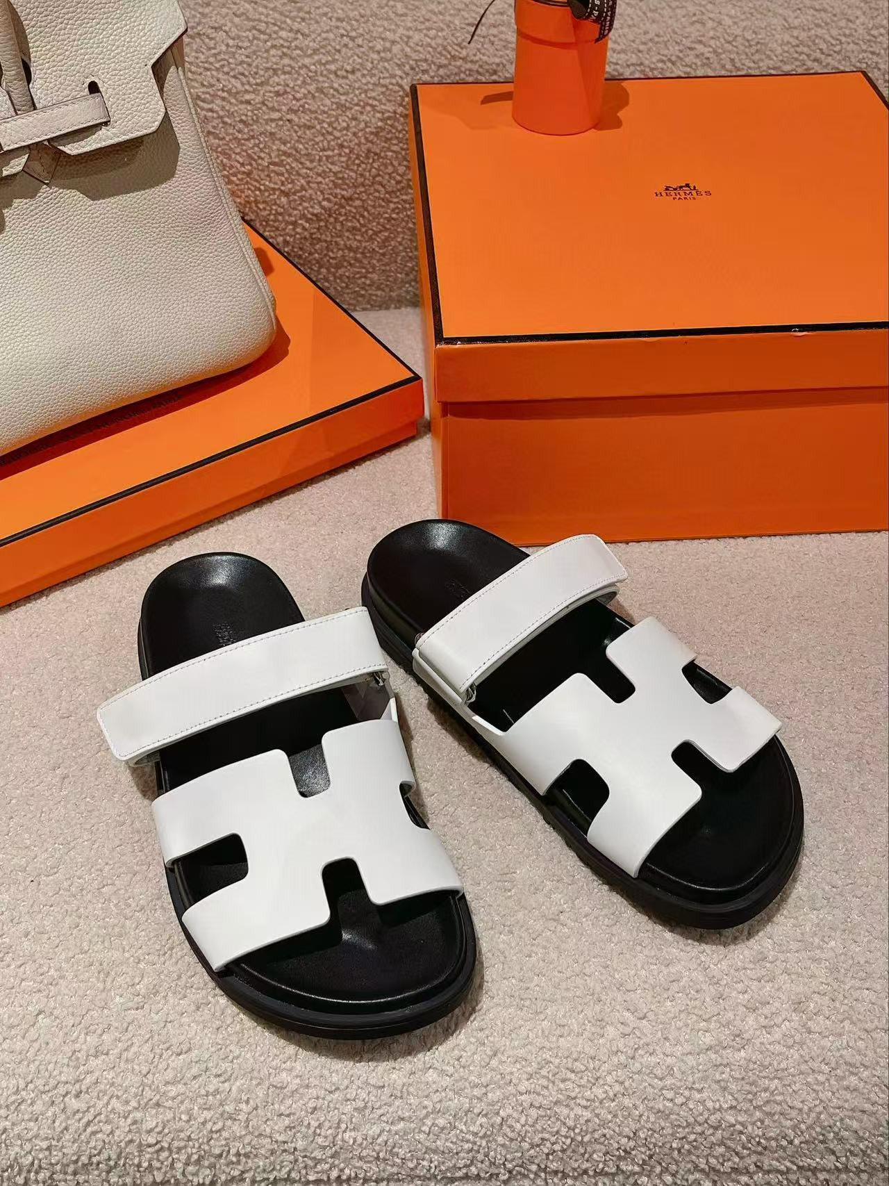 UA Hermès Chypre Sandal