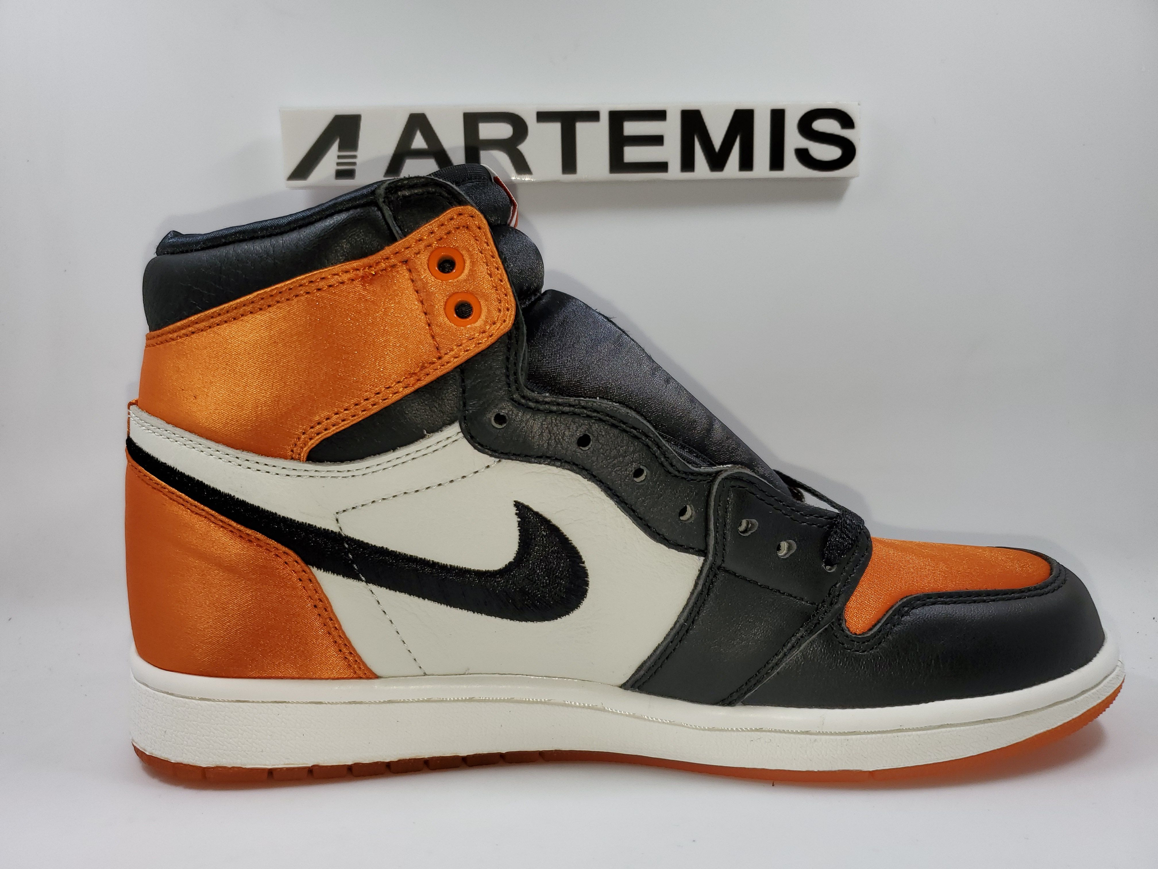 Air Jordan 1 Retro High Satin Shattered Backboard
