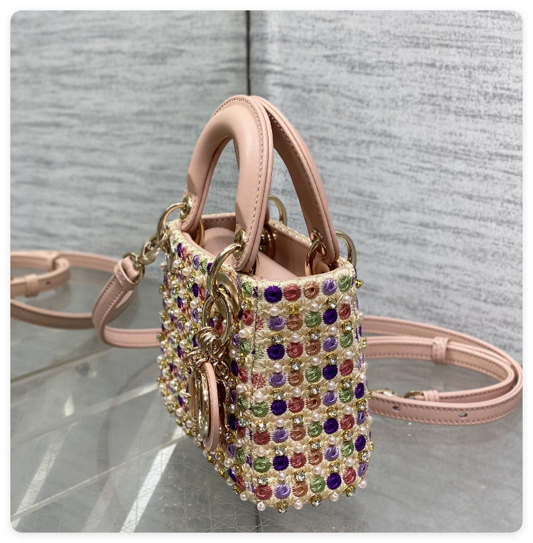 D*or artistic limited edition three-gusset lady D*or micro bag with heavy bead embroidery 12x10x5cm