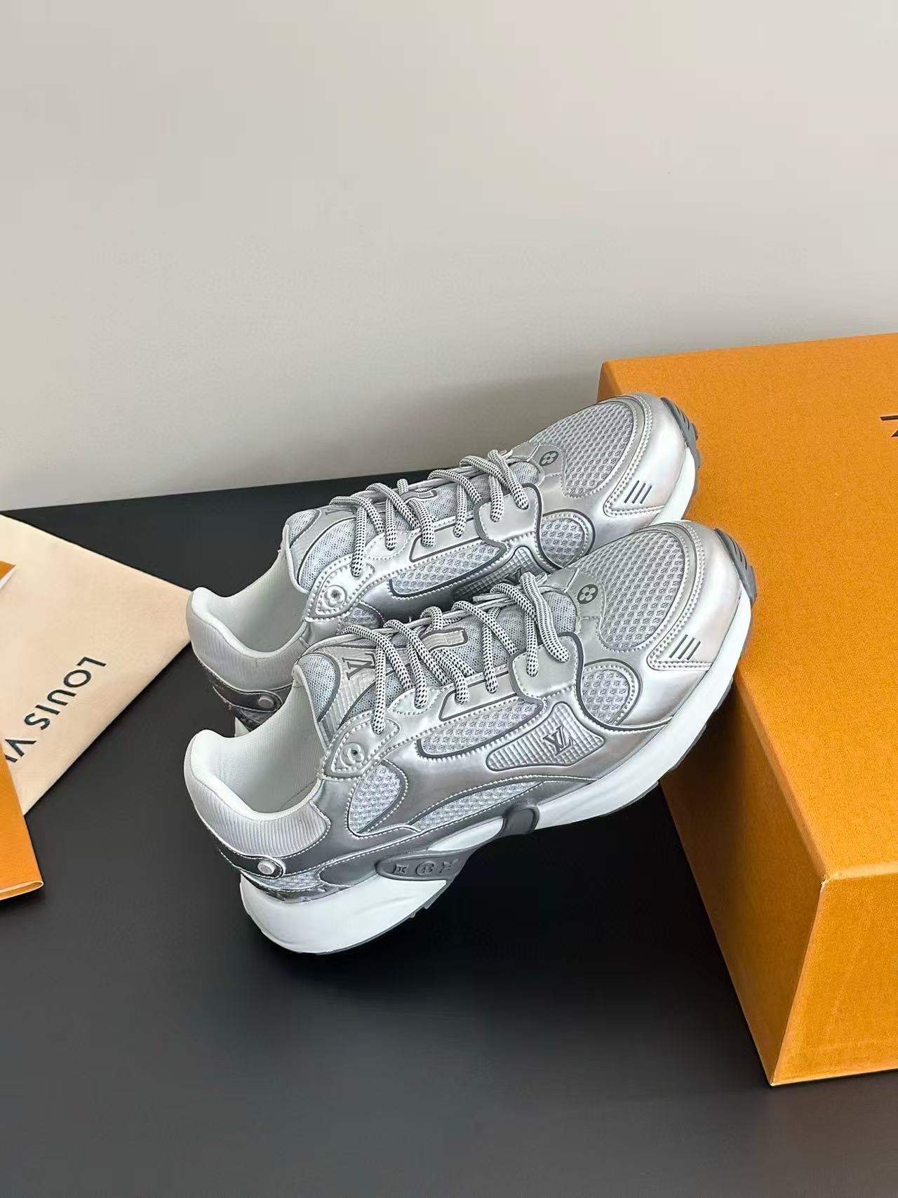 UA LV Olympia Sneaker