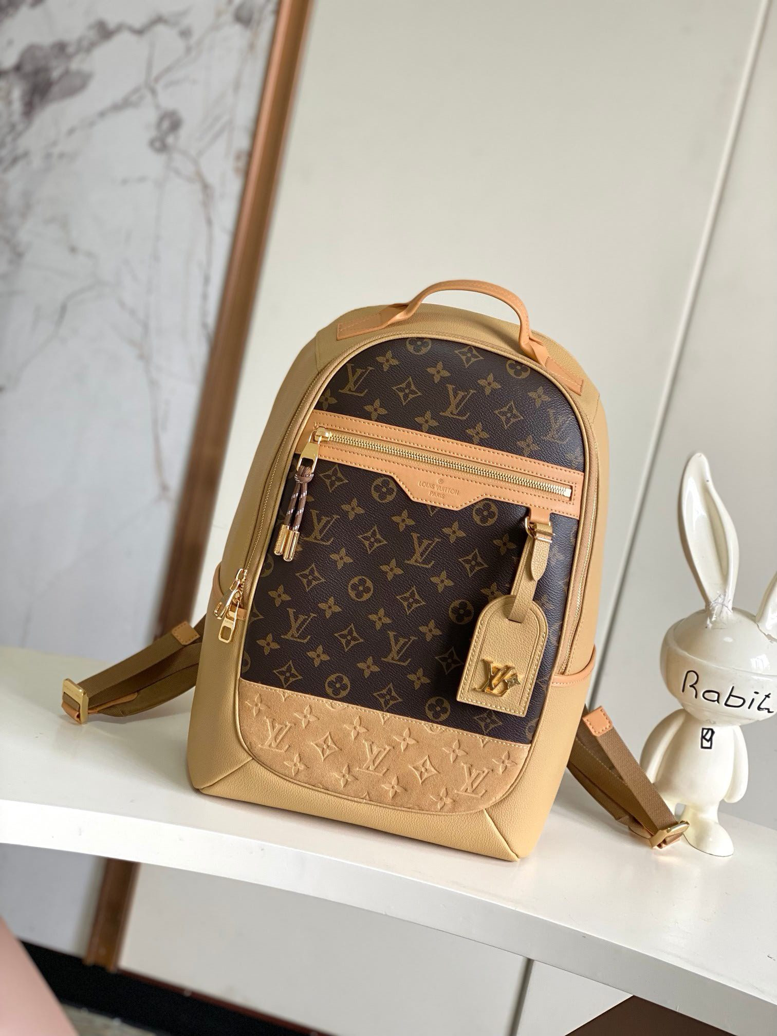 LV Outdoor Backpack M12624 44x19x31cm