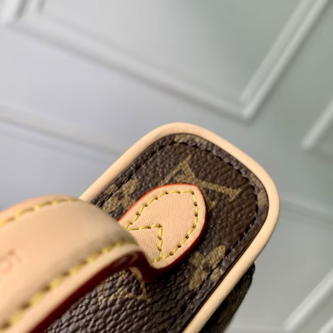 LV Nice Beauty Makeup Bag M83079 11.5x3.5x13.5cm
