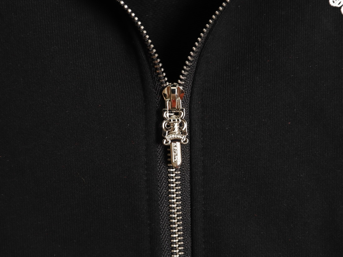 Ch**me He**ts 25fw coats