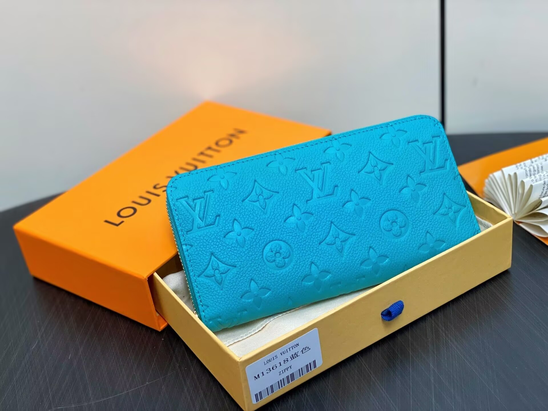 LV x TM Zippy Wallet M13618 19x10x2cm