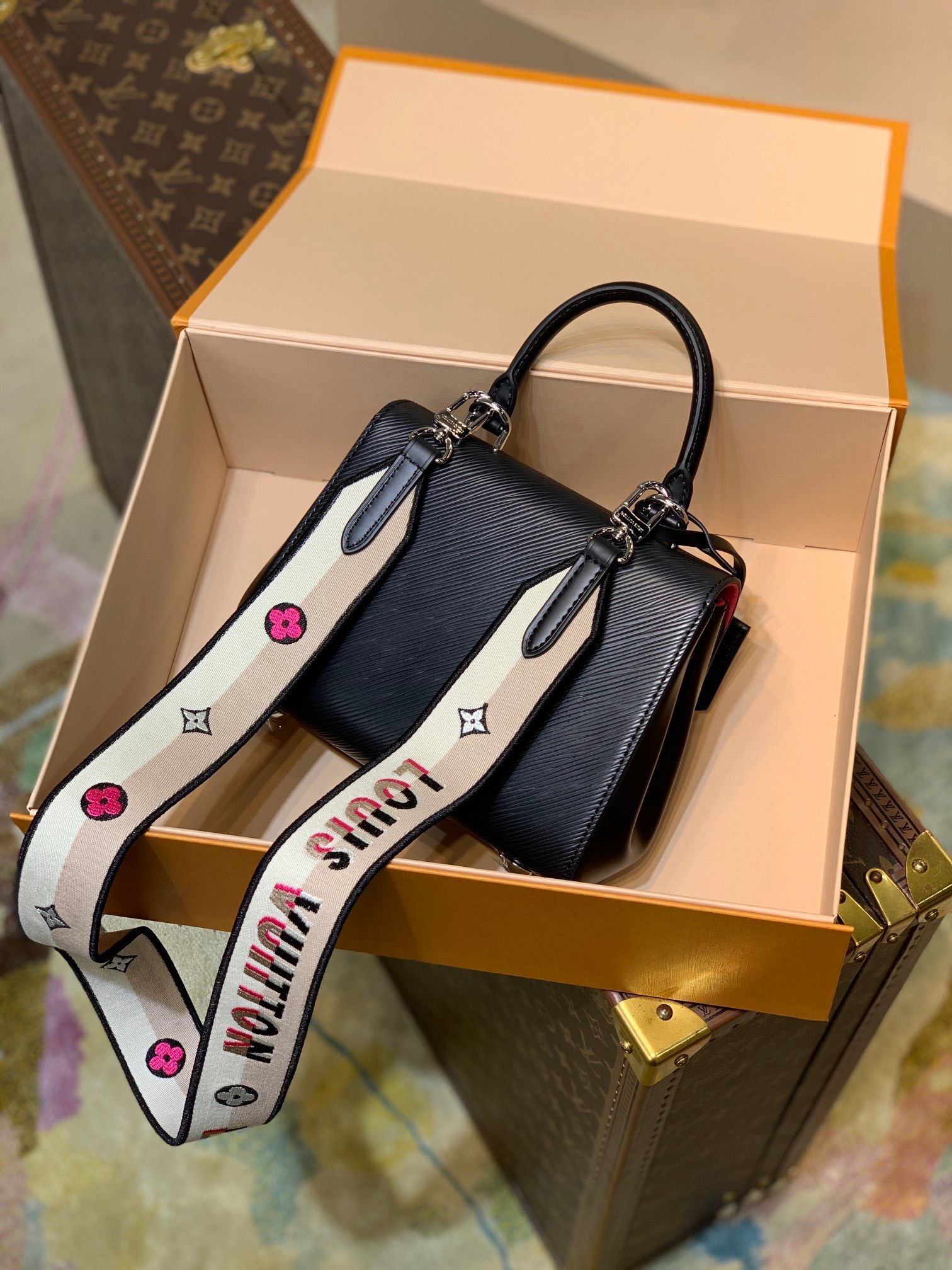 LV CLUNY MINI M58925