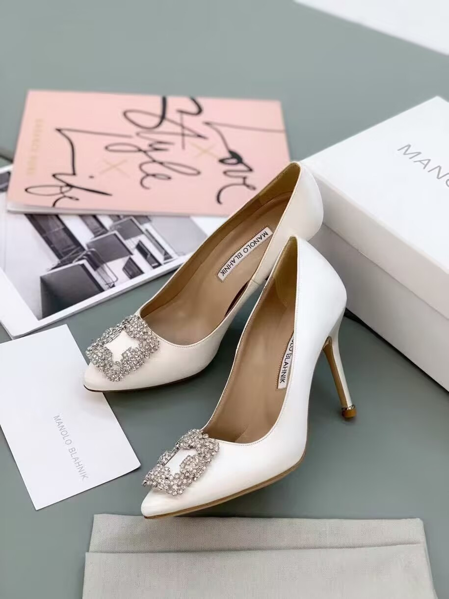 UA Manolo Blahnik Hangisi Jewel Buckle Pumps