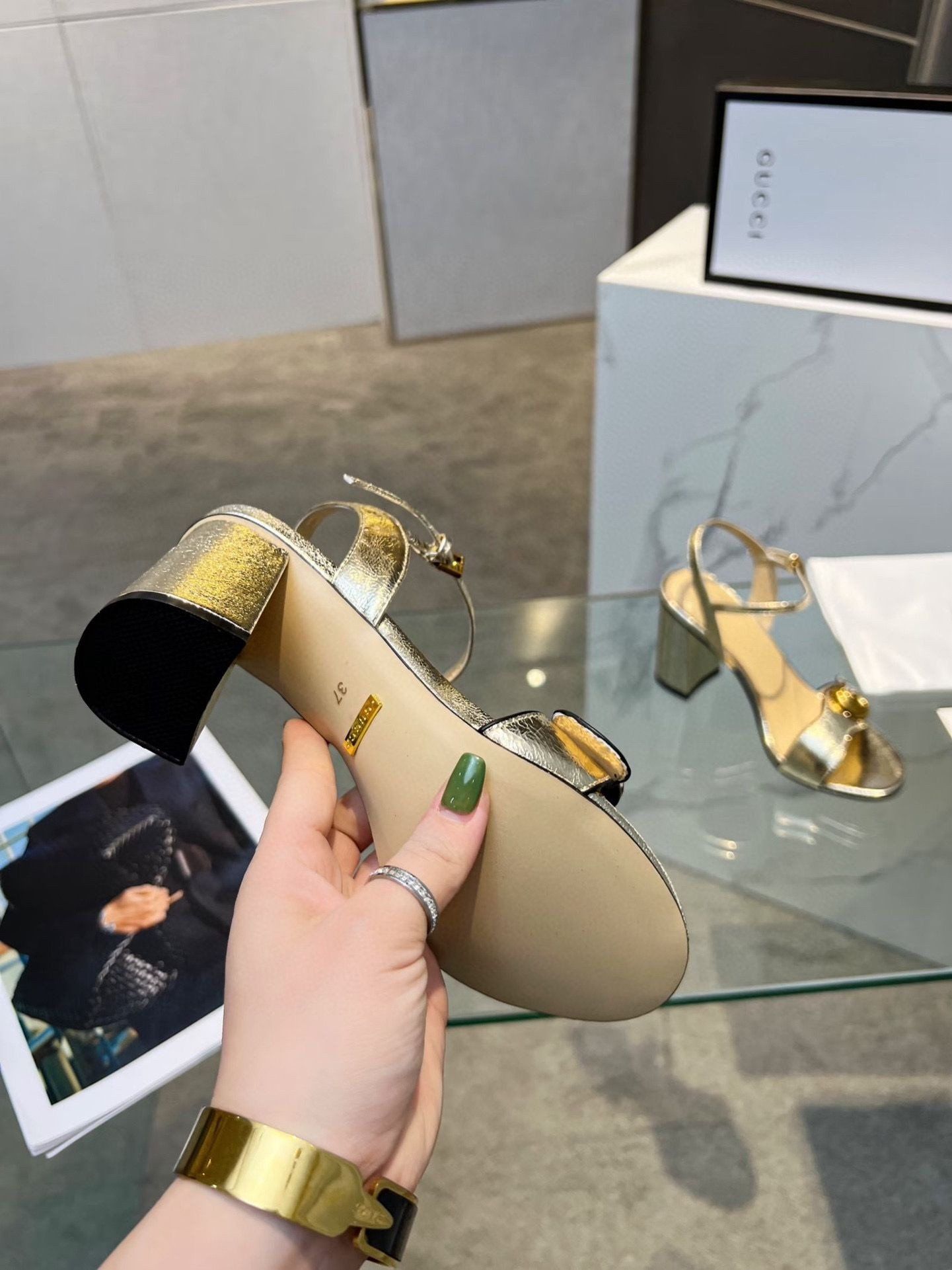 ua G*u*i horsebit heeled sandal