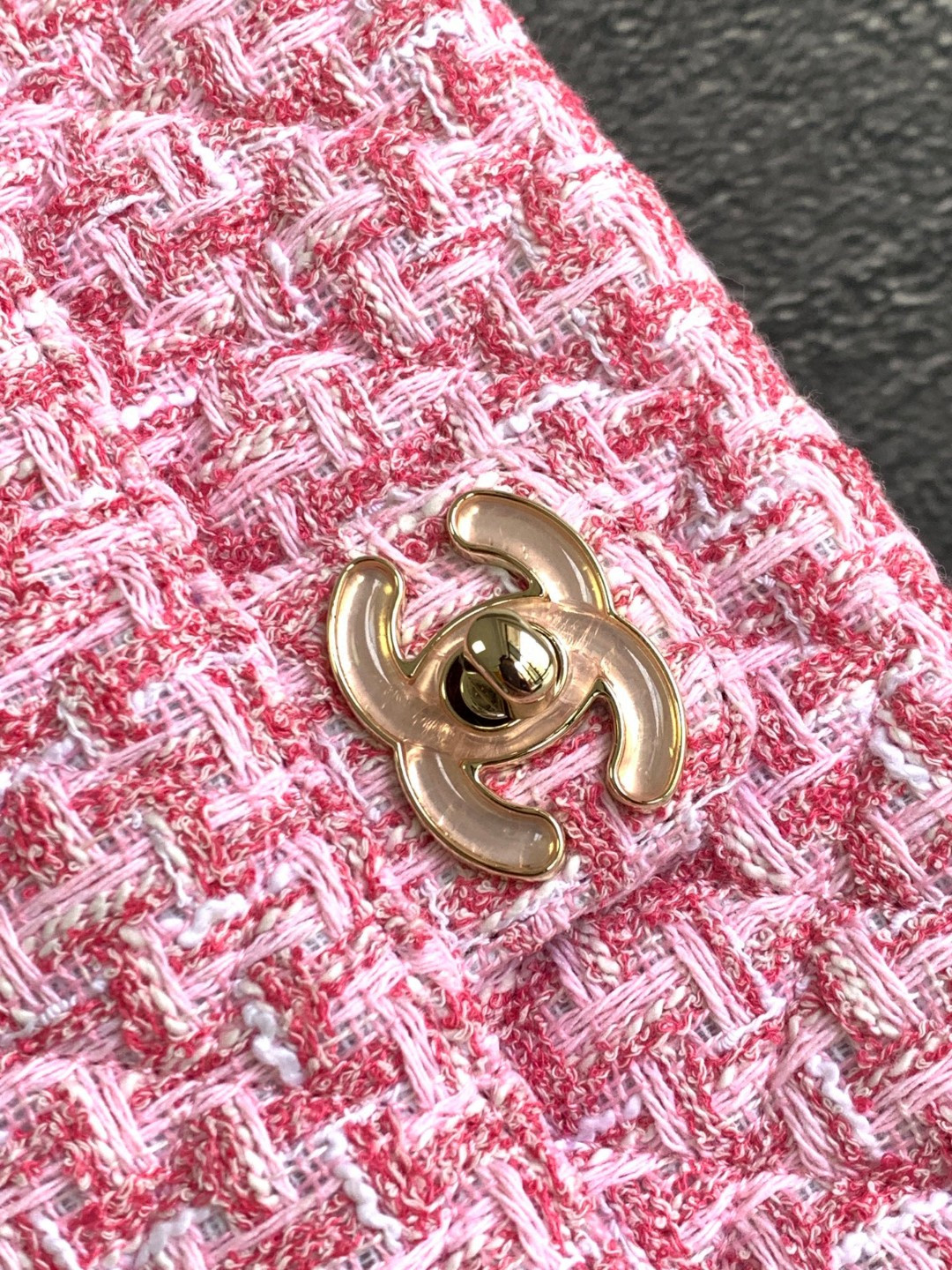 Ch*el flap bag pink tweed 14.5x18.5x6.5cm