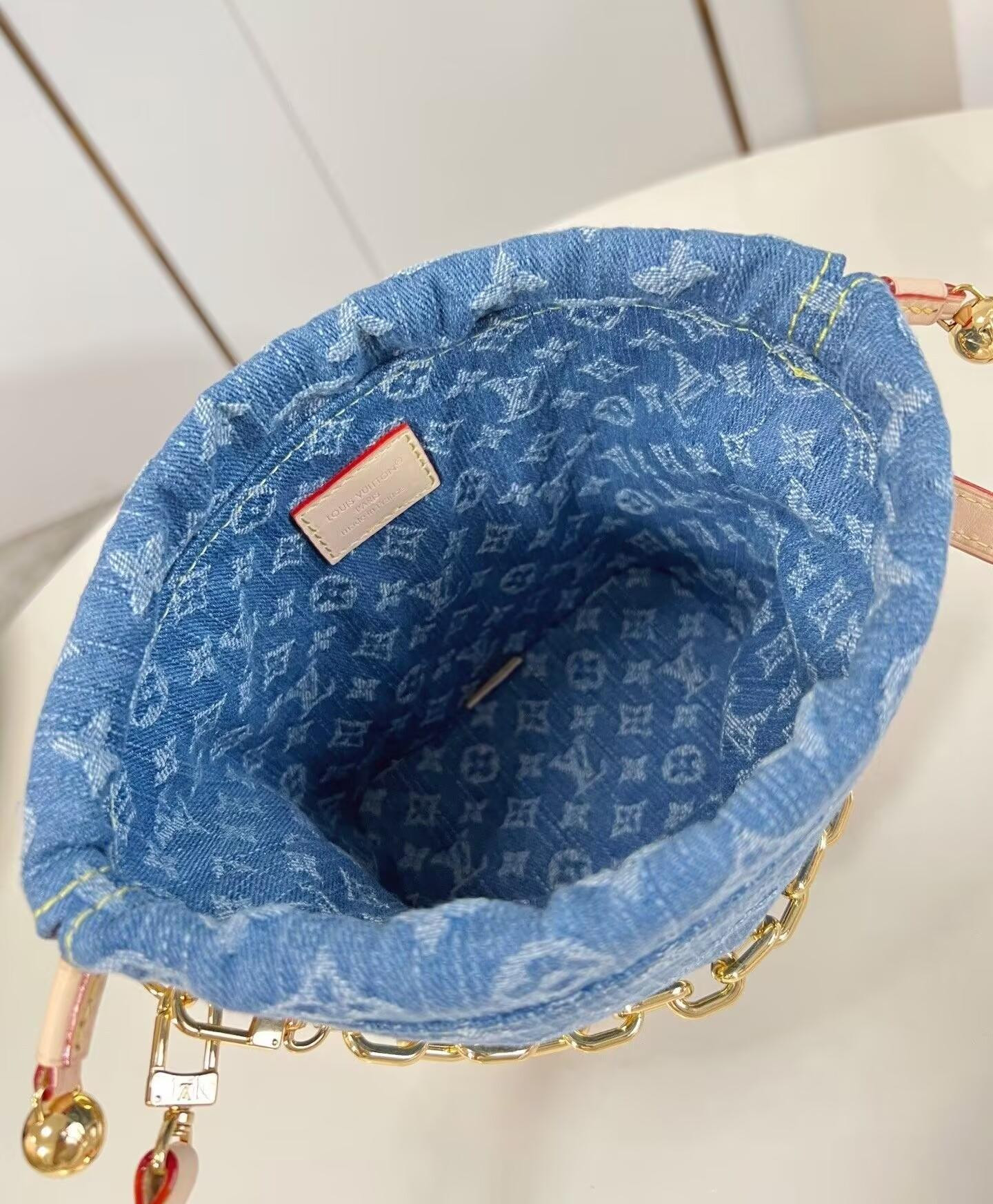 LV Nano Noé M83043 20.5x17.5x9cm