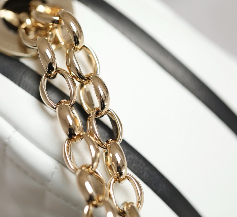 lambskin cannage small D*or vibe hobo bag white