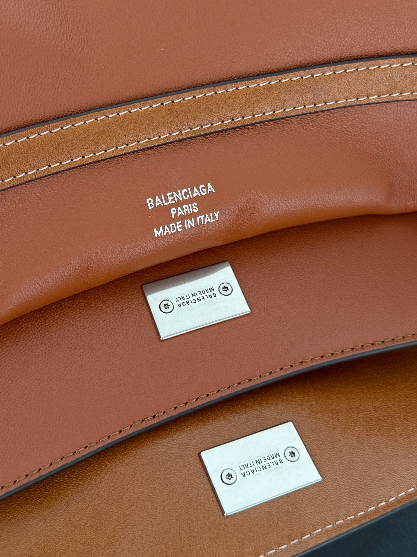 Ba*len*cia*ga rodeo large 39.8x29.9x12.9cm