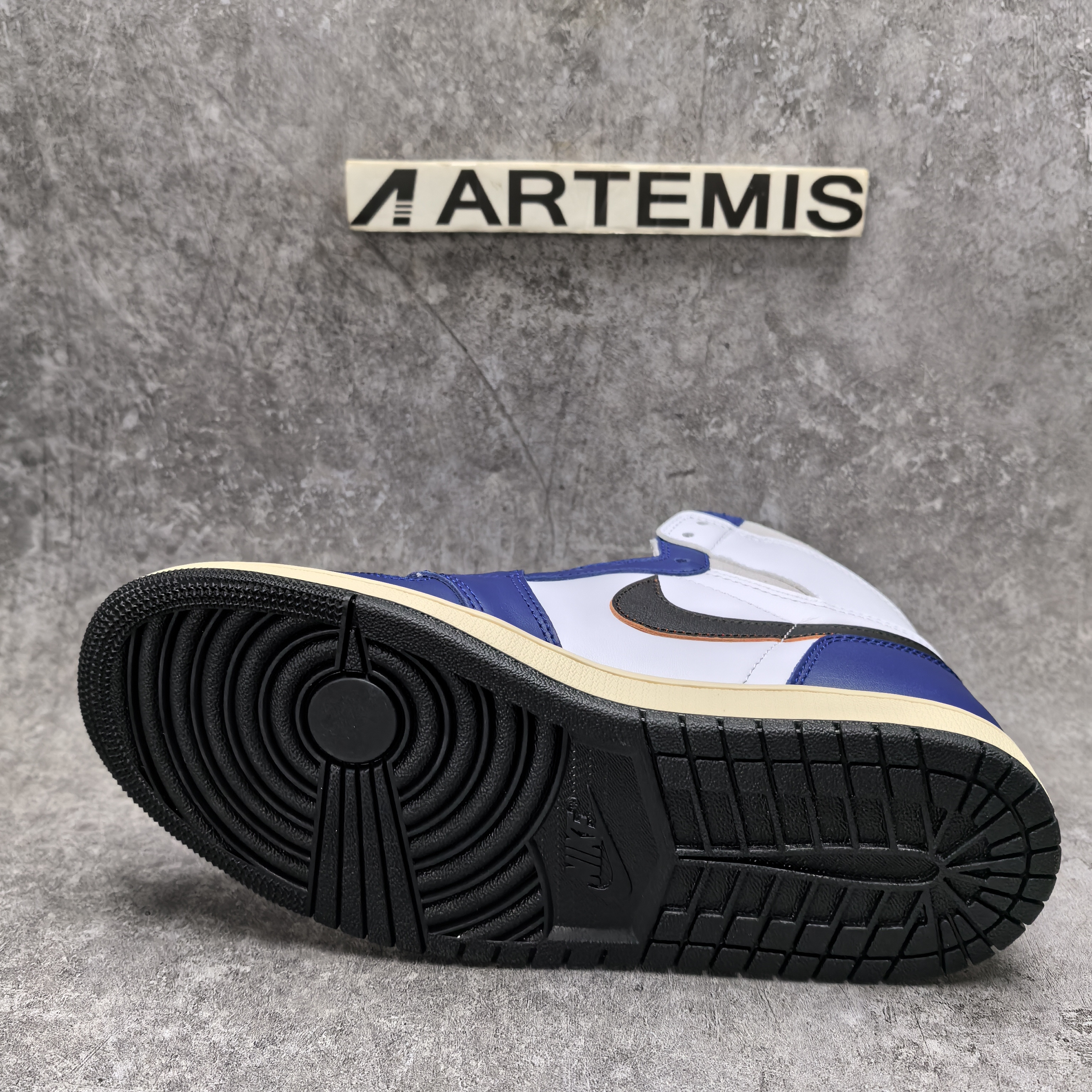 UA Jordan 1 Retro High OG