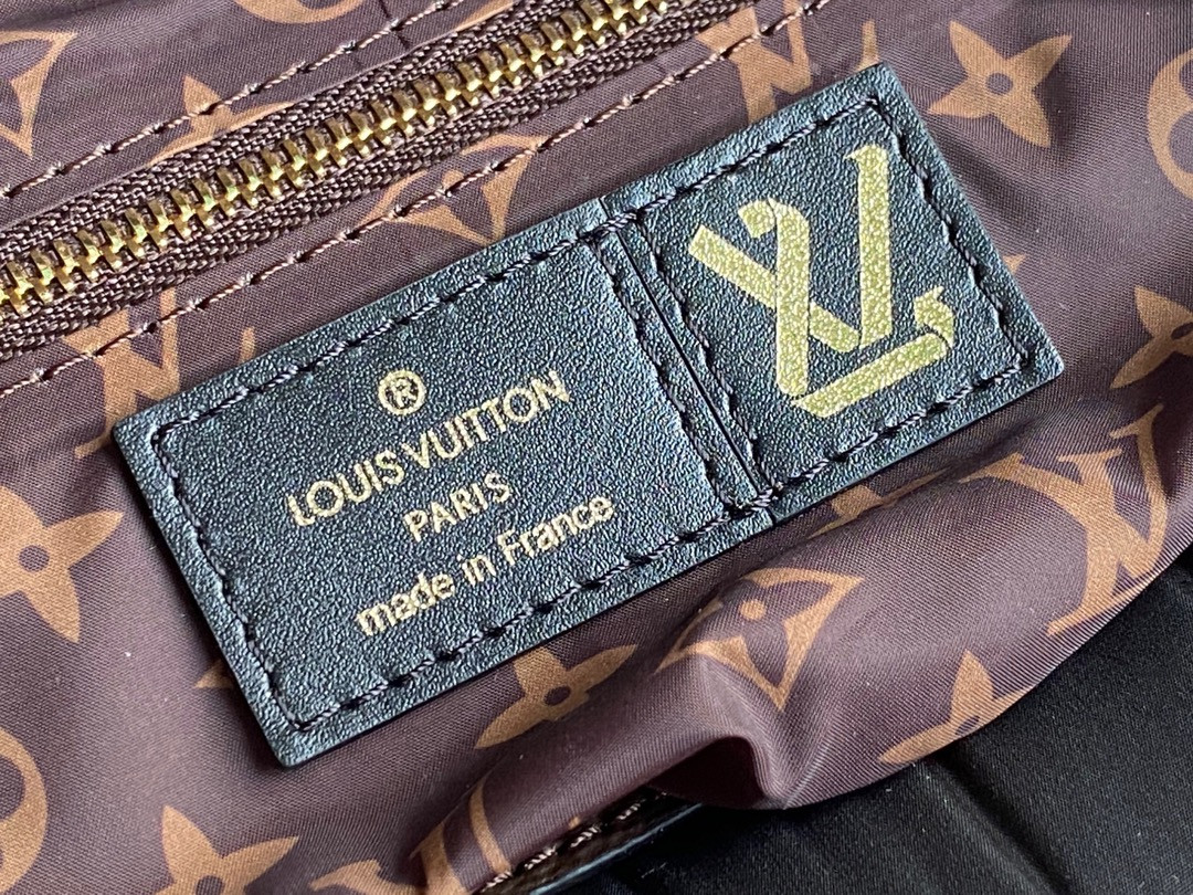 LV ONTHEGO M21069 BLACK 35 x 27 x 14 CM