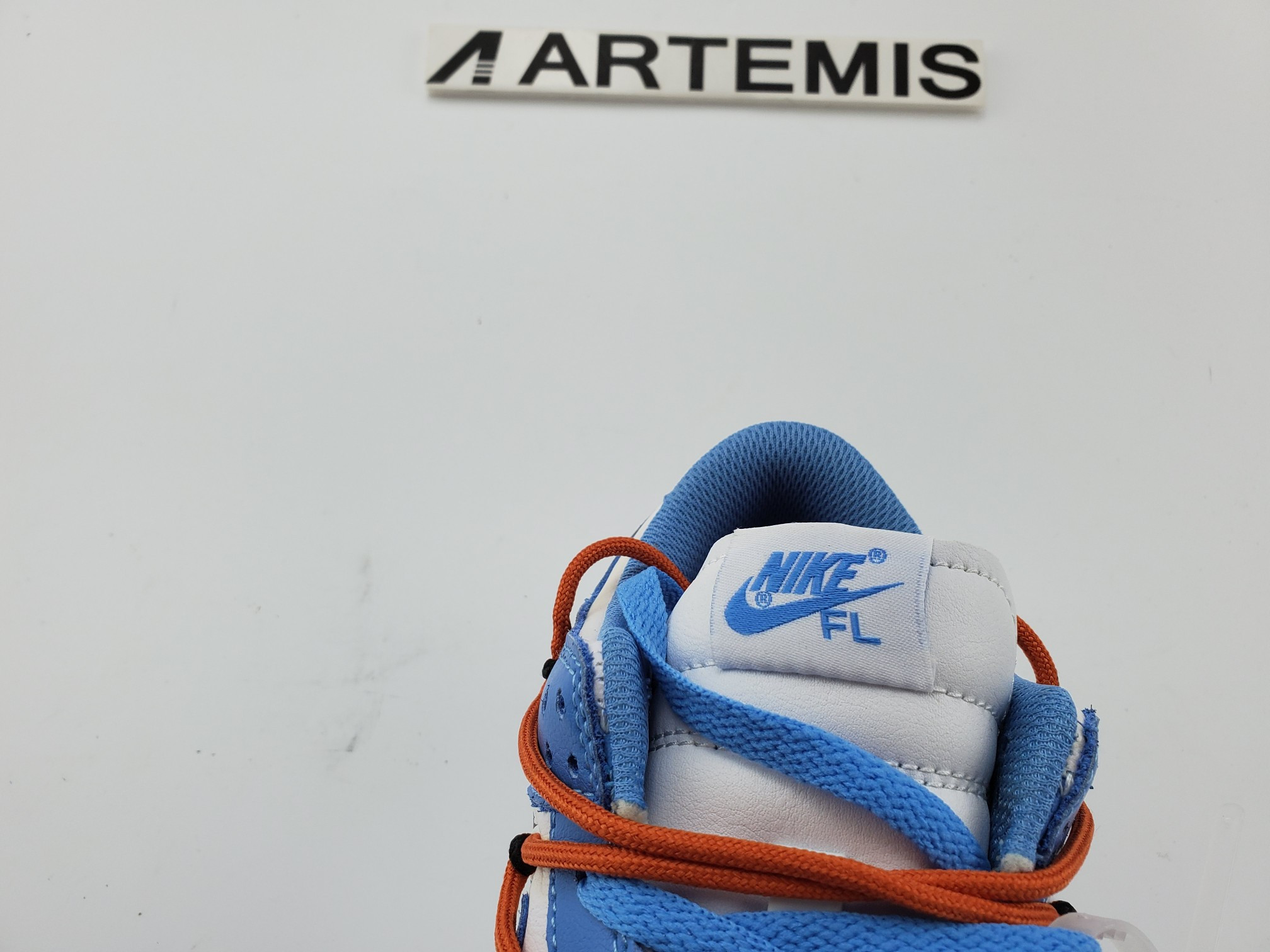 Nike Dunk Low Off-White Futura