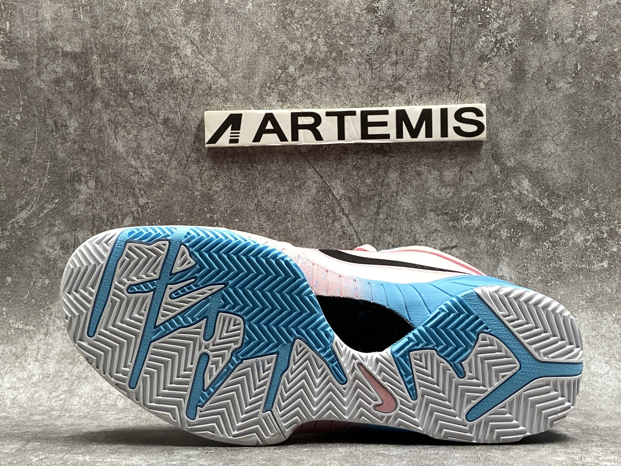 Nike Zoom Kobe 4 Protro Pink