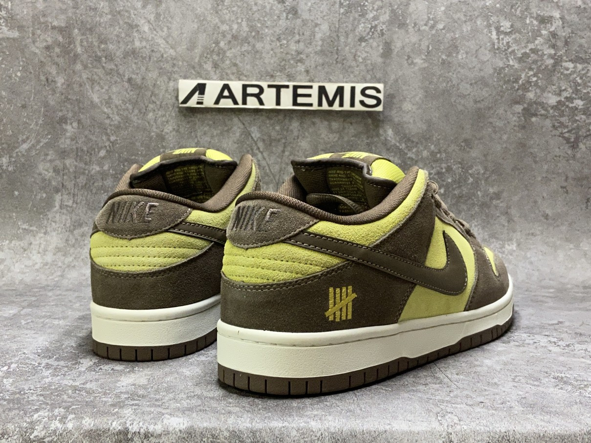 Nike Dunk Low Fluorescent Yellow