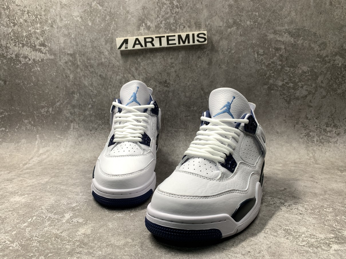 Air Jordan 4 Retro Columbia