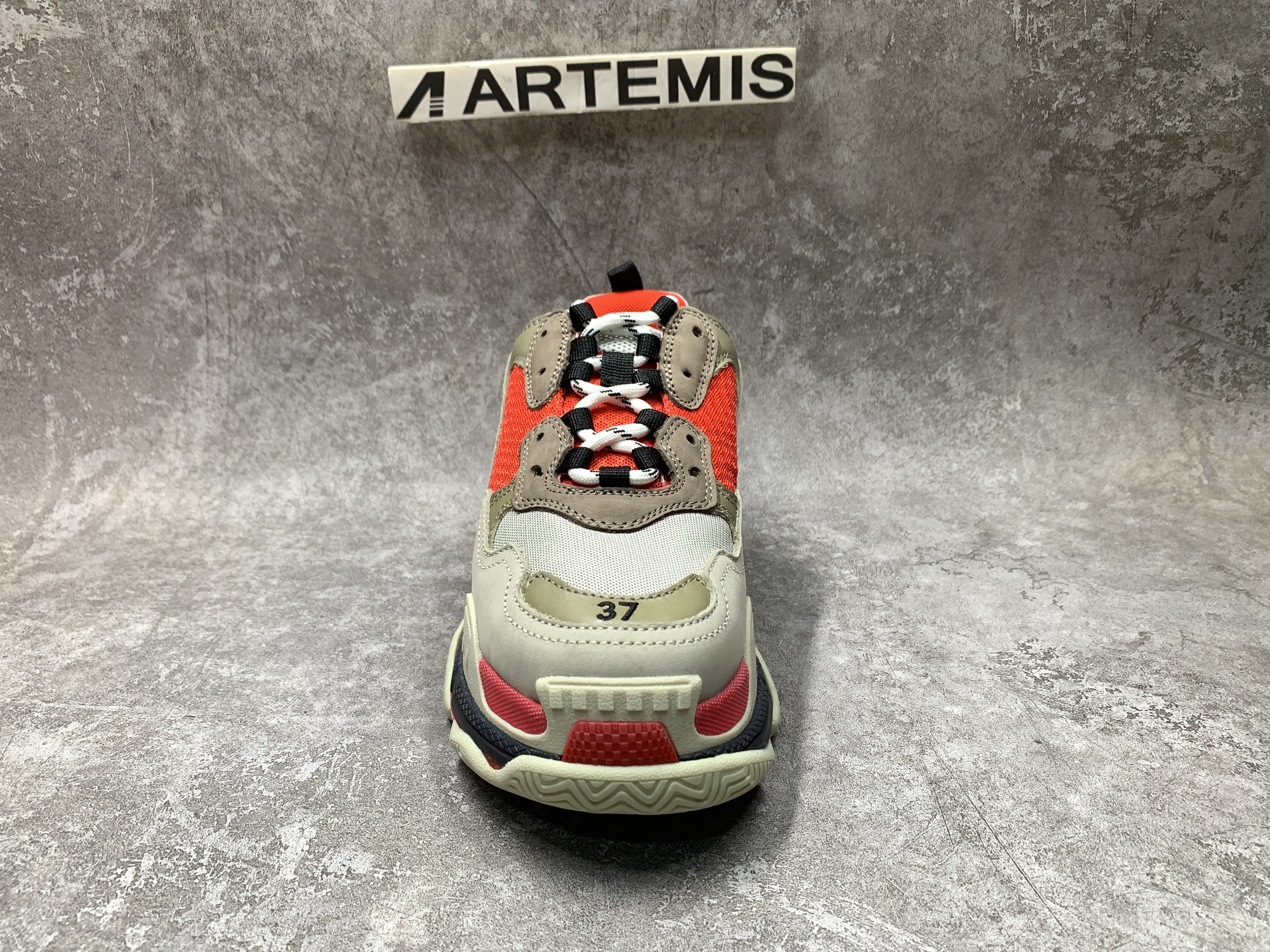 Balenciga Triple S Sneaker 