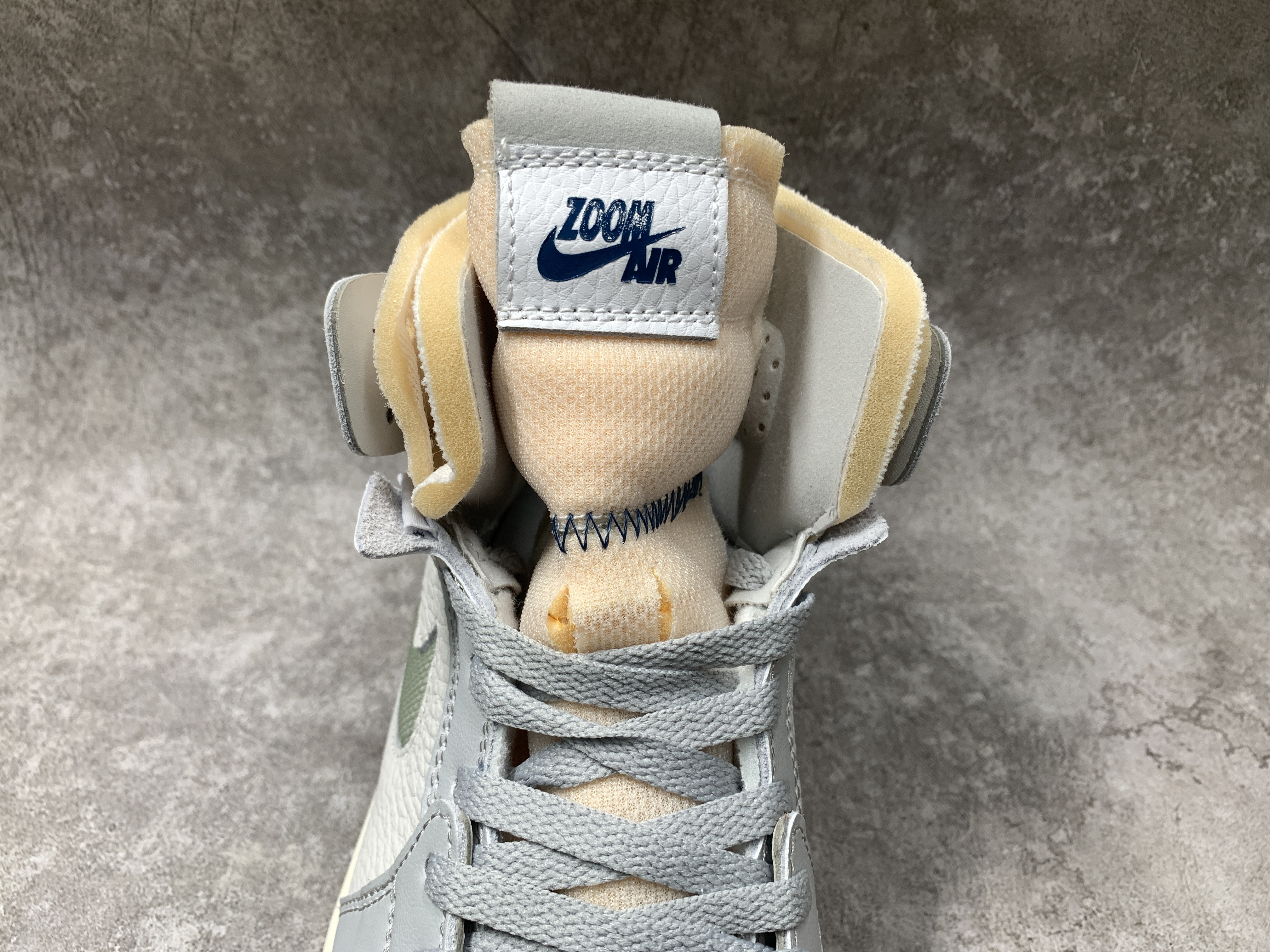 Air Jordan 1 High Zoom CMFT London