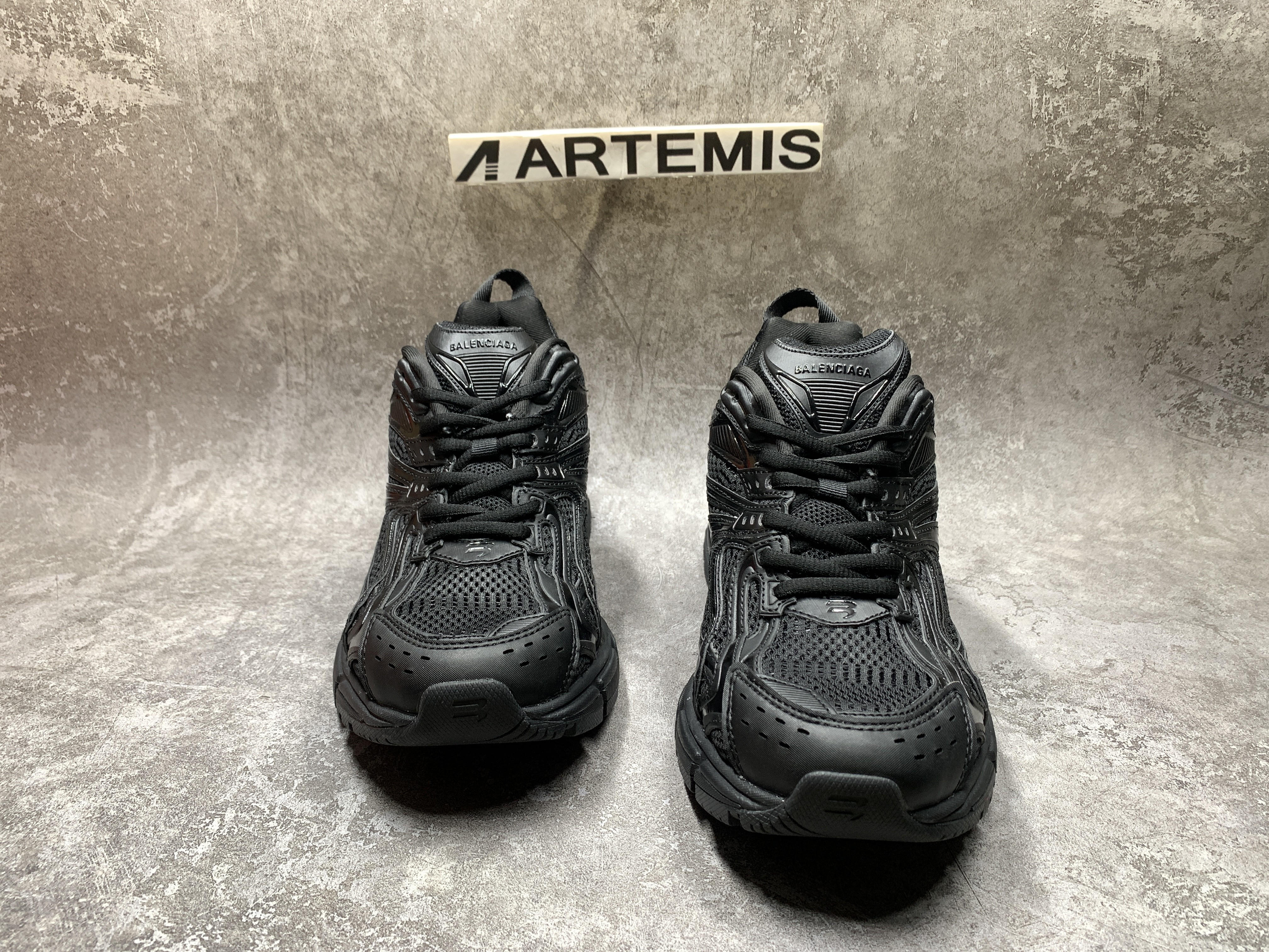 Balenciga X-Pander Black