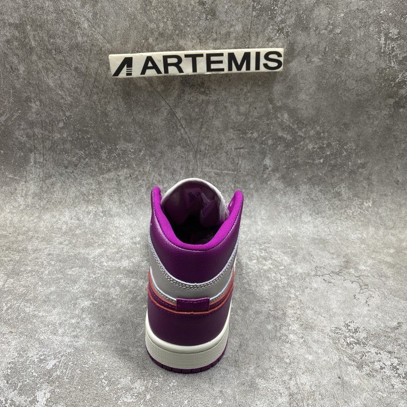 Air Jordan 1 Mid Magenta (2022)