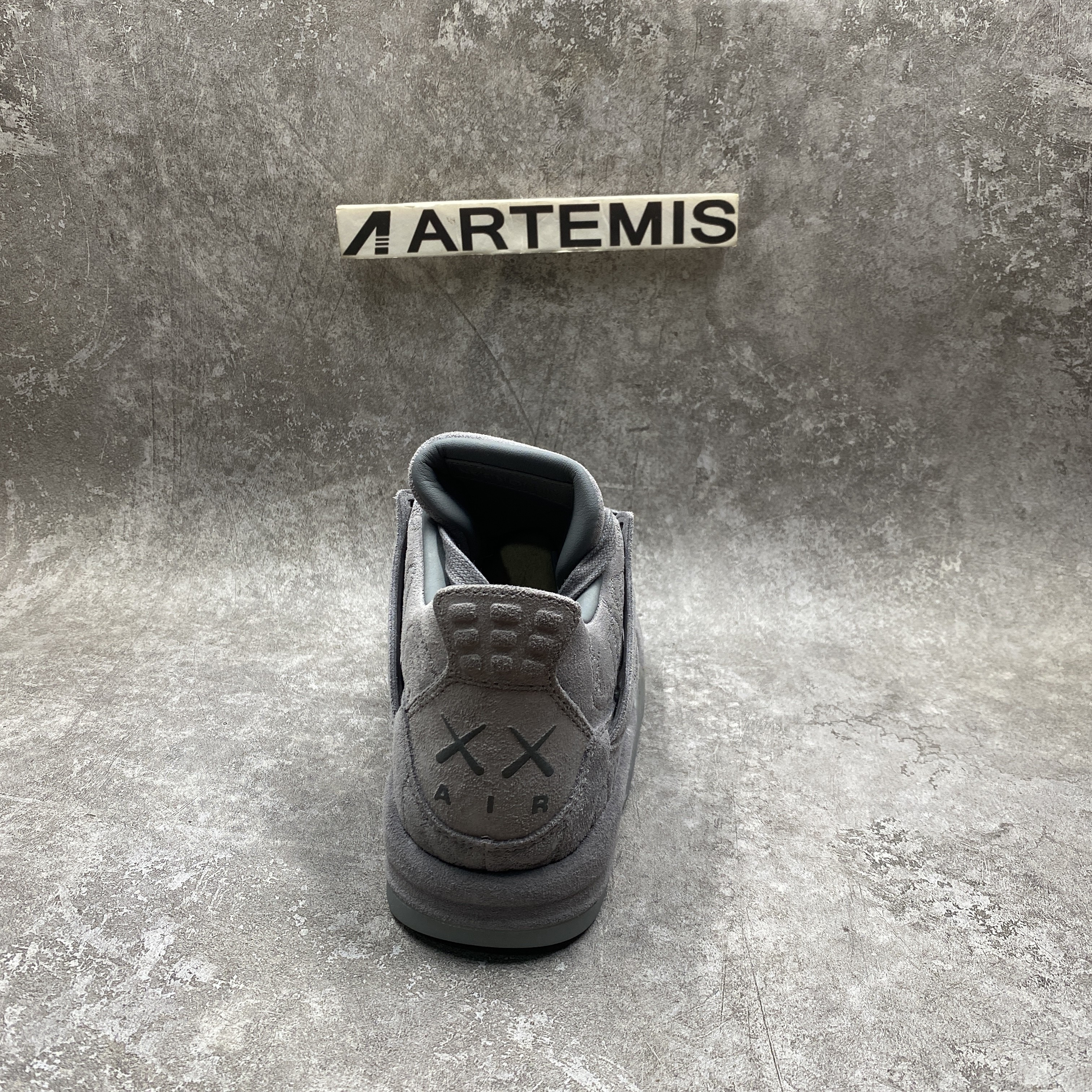 Air Jordan 4 Retro Kaws