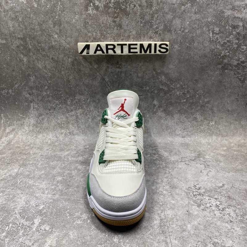 Air Jordan 4 Retro SB Pine Green