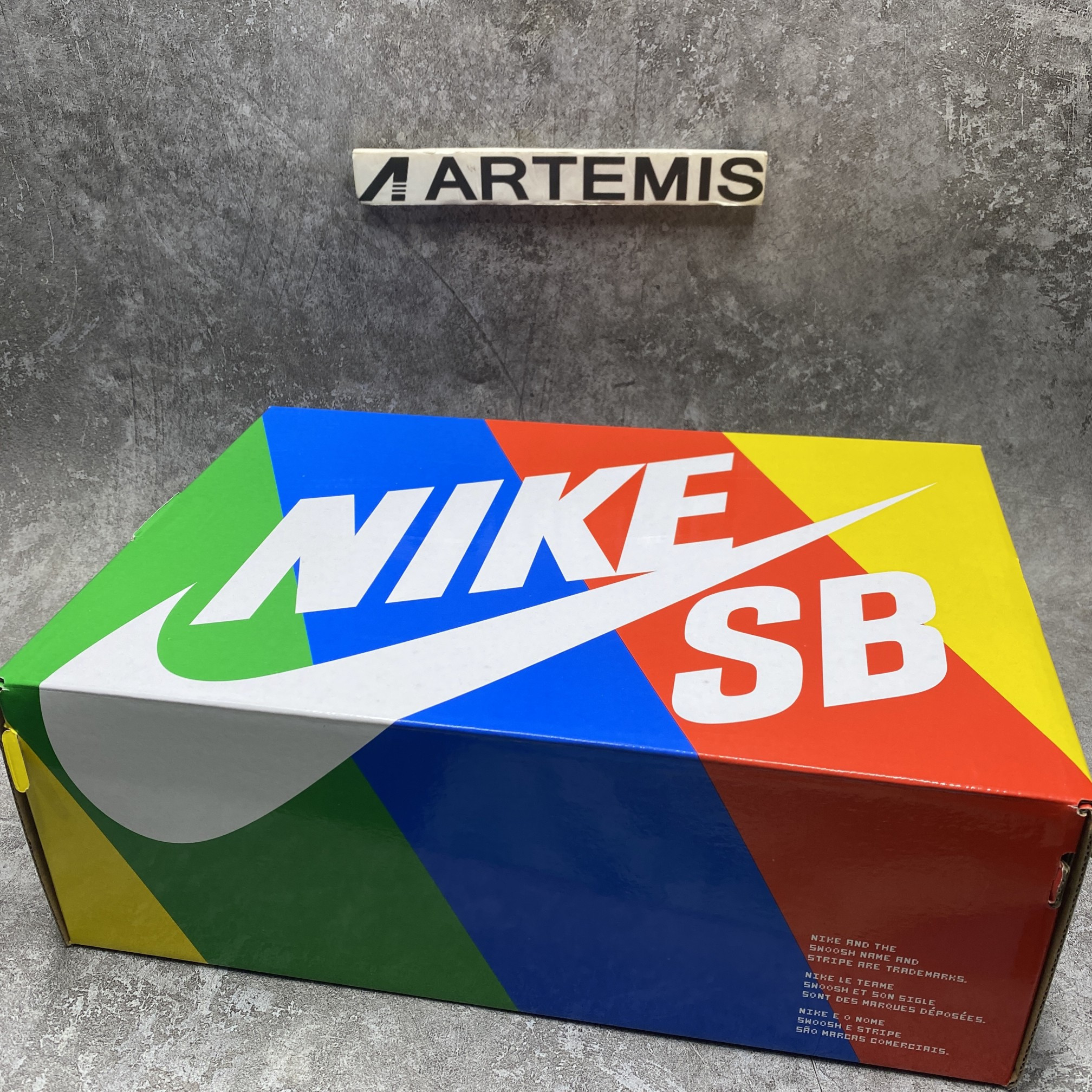 Nike SB Dunk Low Born x Raised One Block At A Time