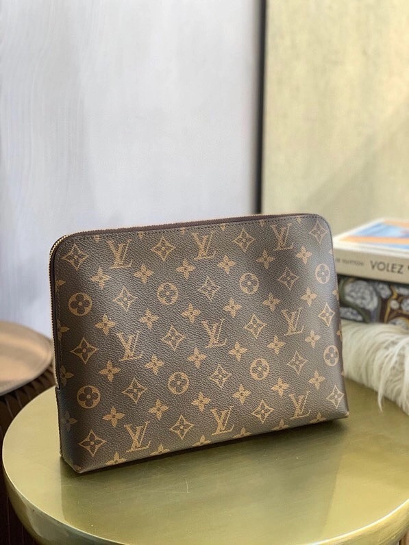 LV NEW POUCH M60417
