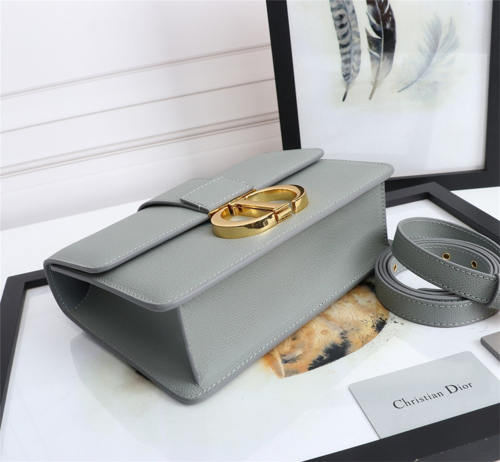 D*or 30 montaigne chain bag grained