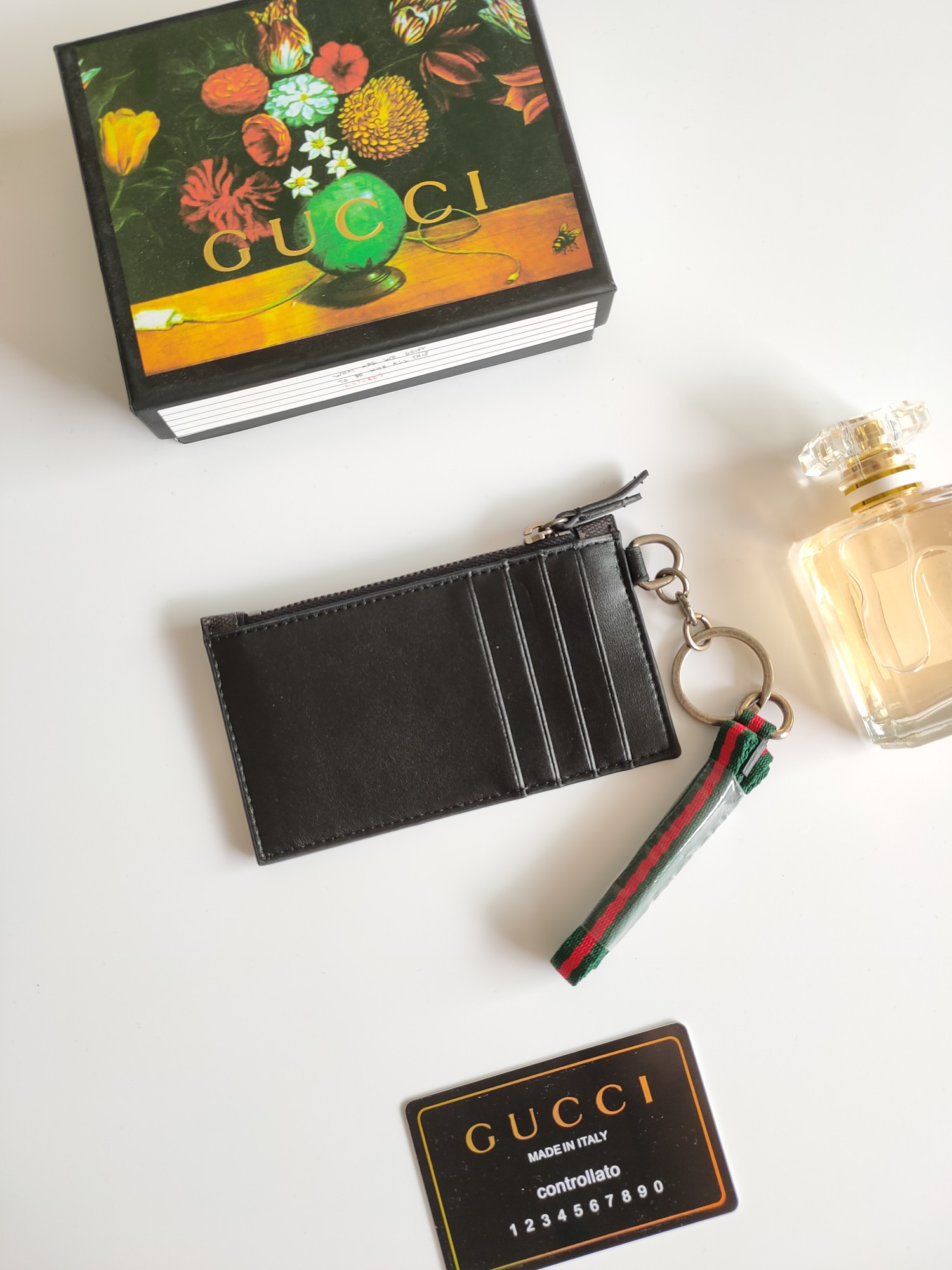 G*u*i gg  card case wallet