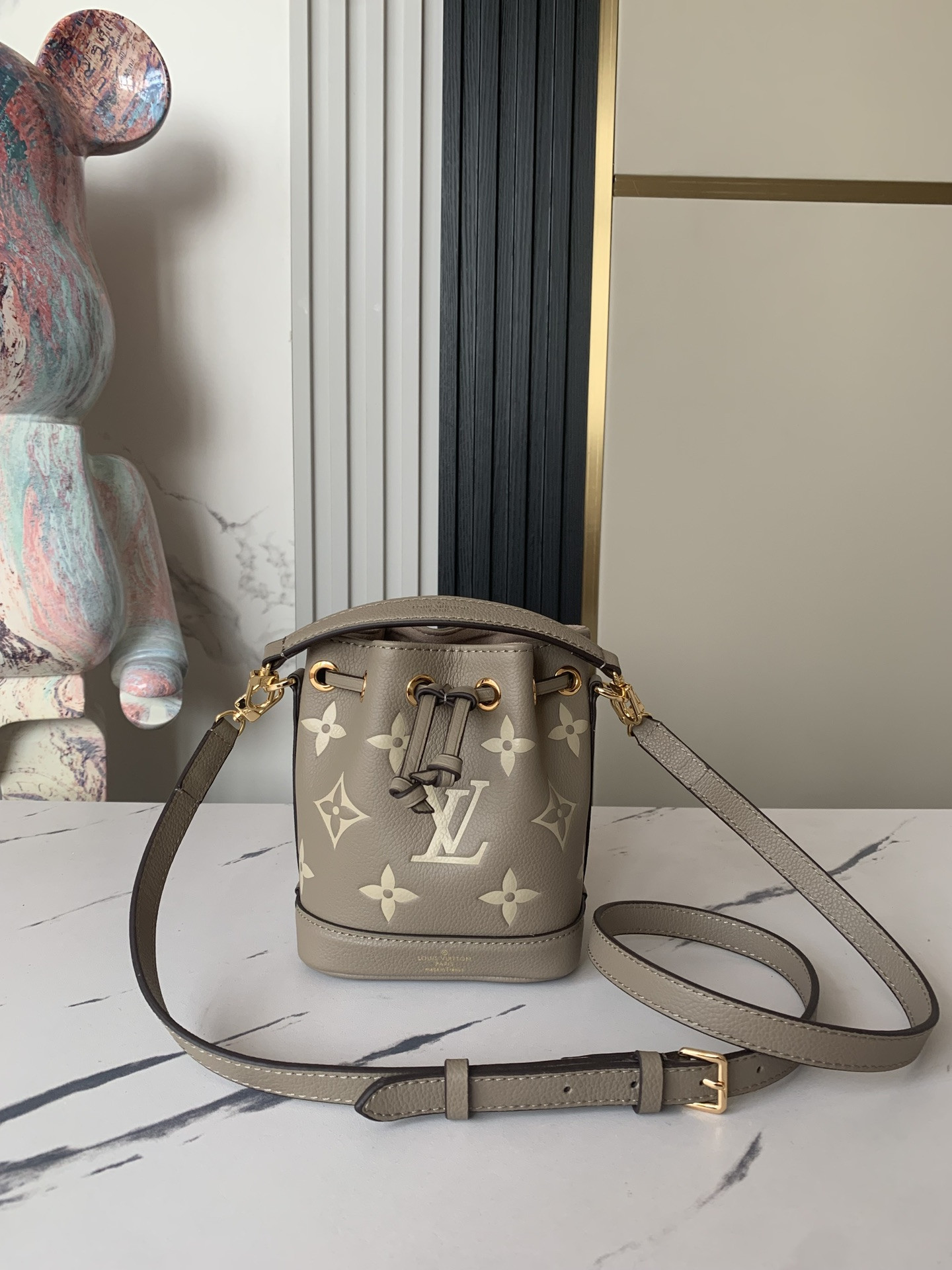 LV M46291 Nano Noé M46291 13 x 16 x 10 CM