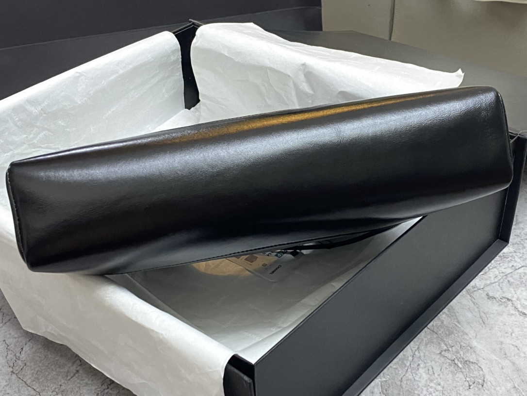 Ch*el shopping bag shiny lambskin & gold-tone metal black 35x39x8cm