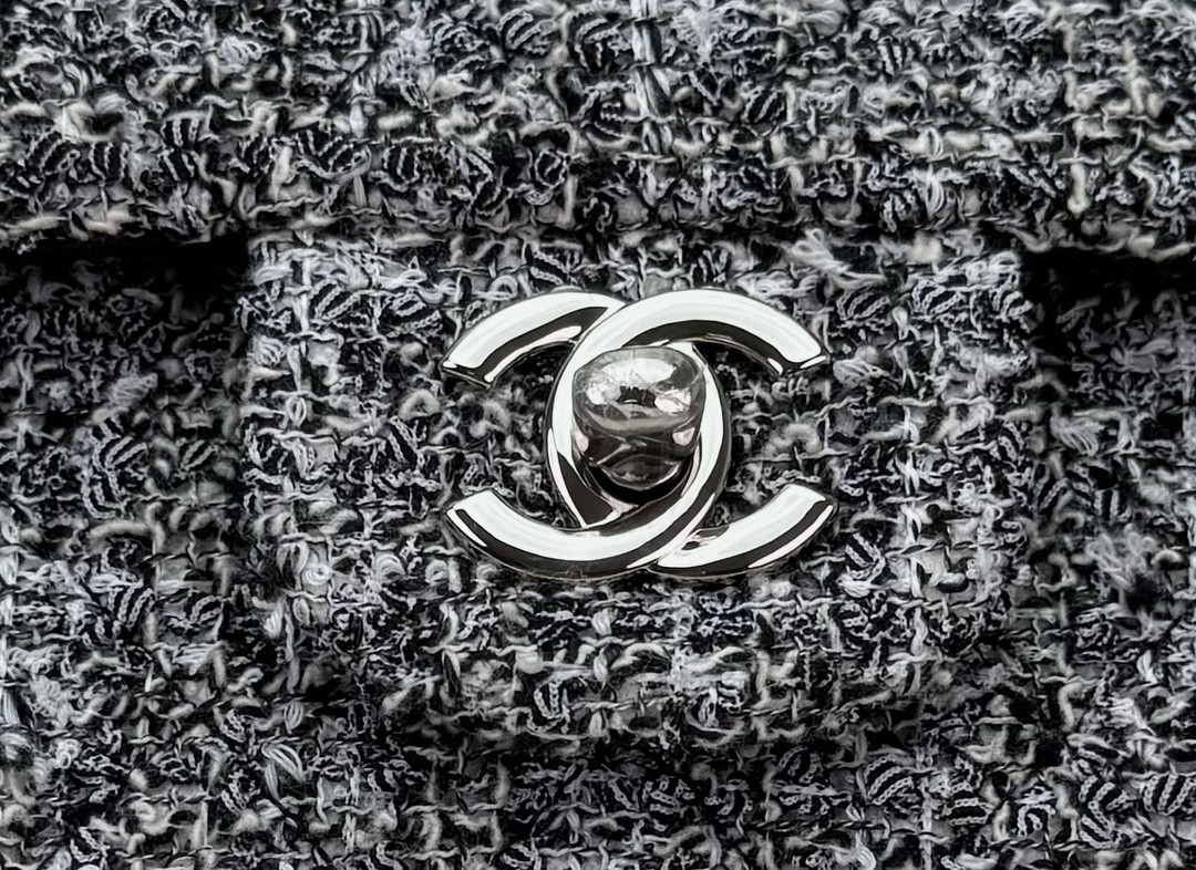 Ch*el classic 11.12 handbag tweed & silver-tone metal  6 × 9.9 × 2.5 in