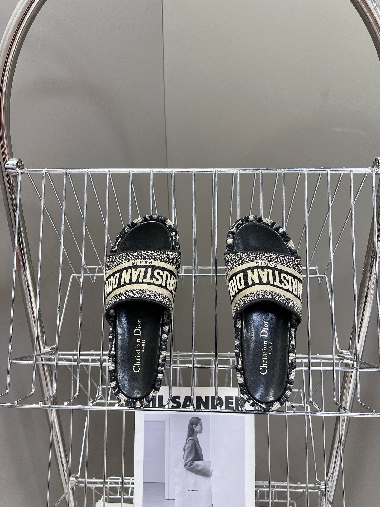 ua D*or platform sandals