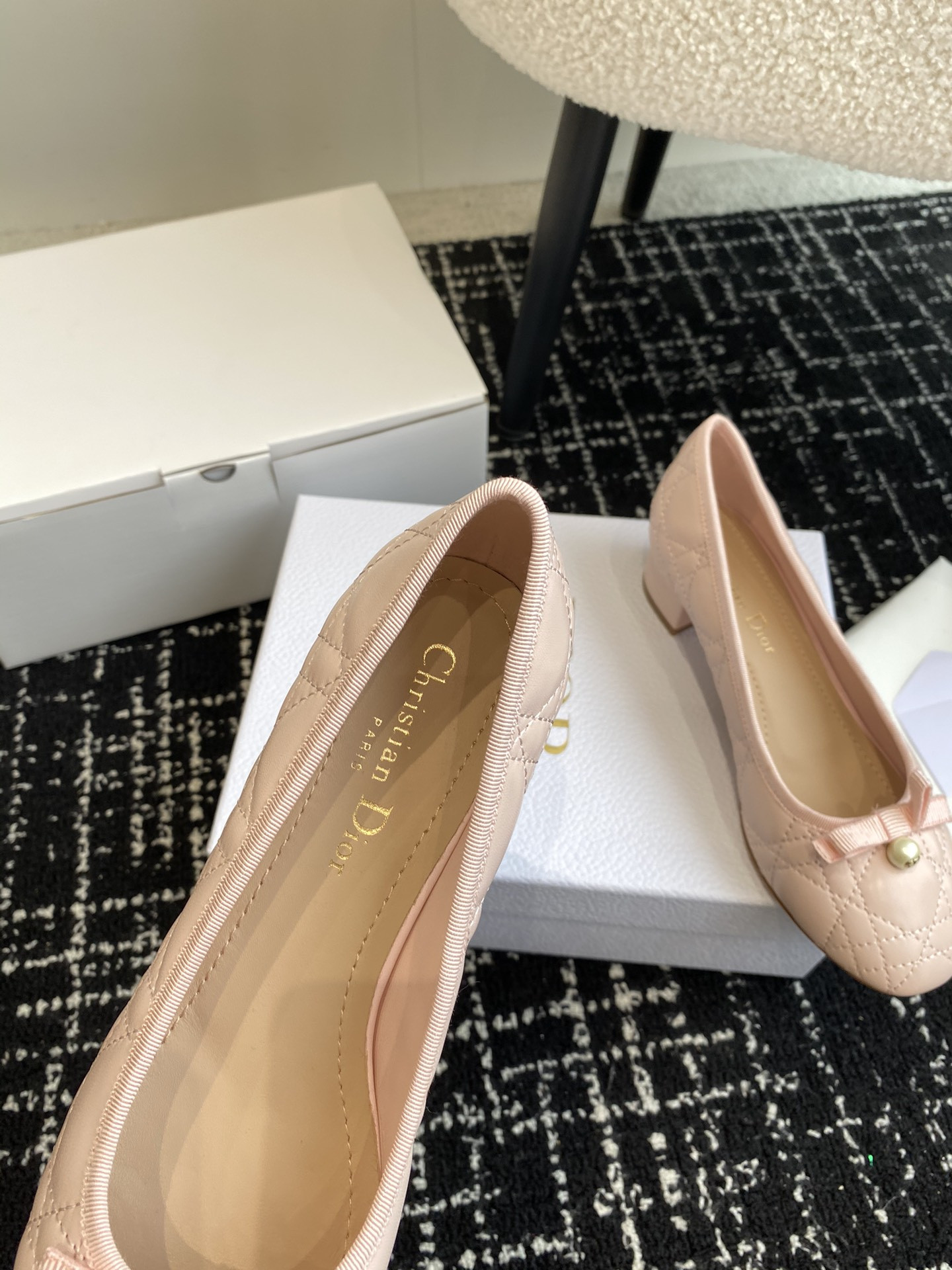 ua D*or ballet pump