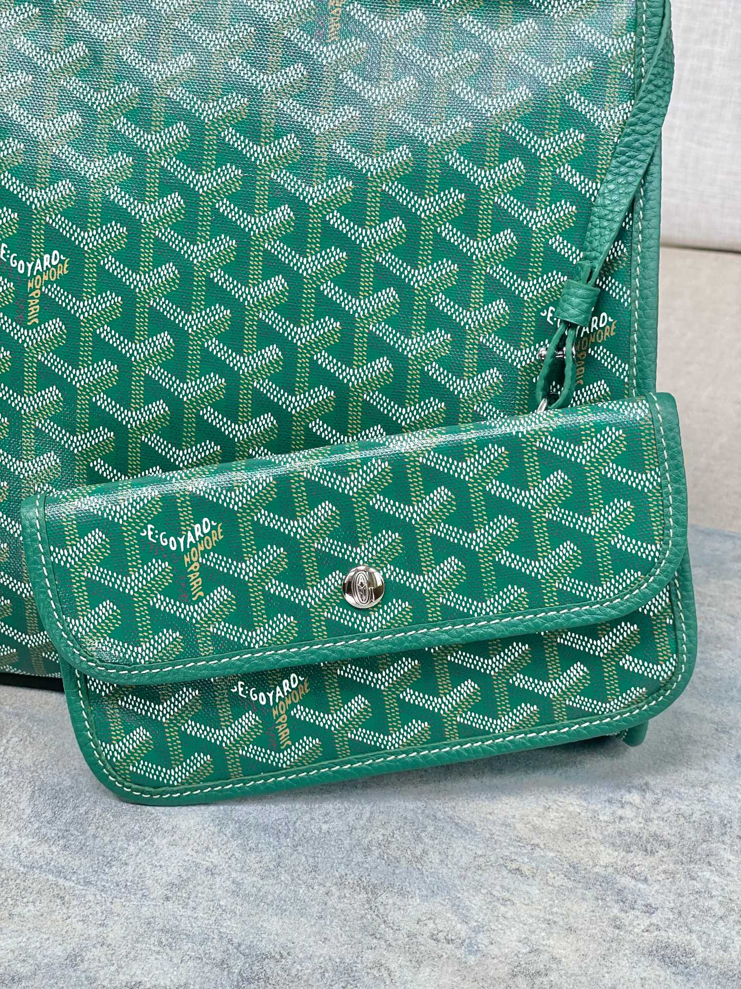 Go*ard chic du chien 41x30x16.5cm