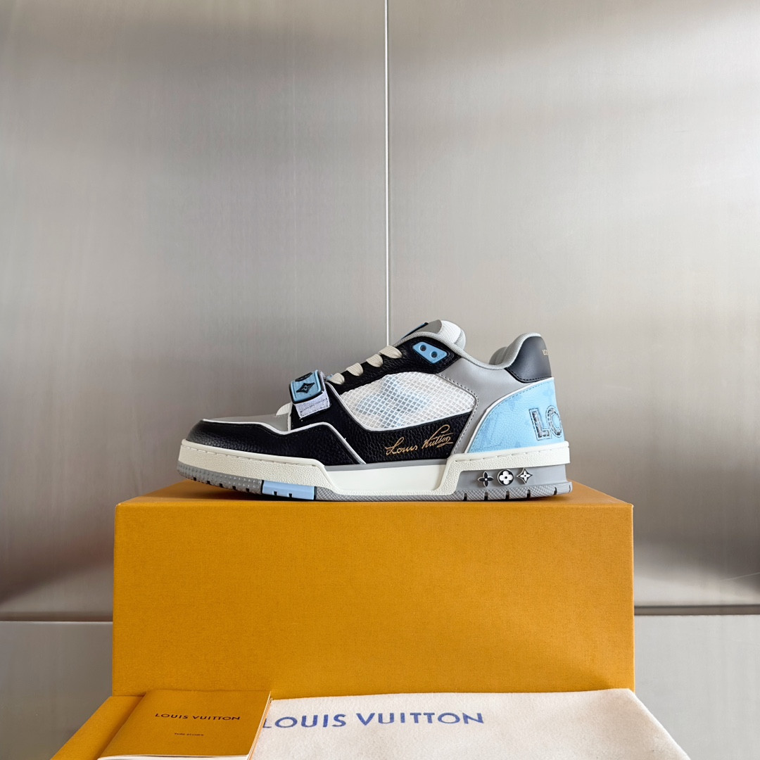 UA LV Trainer Sneaker