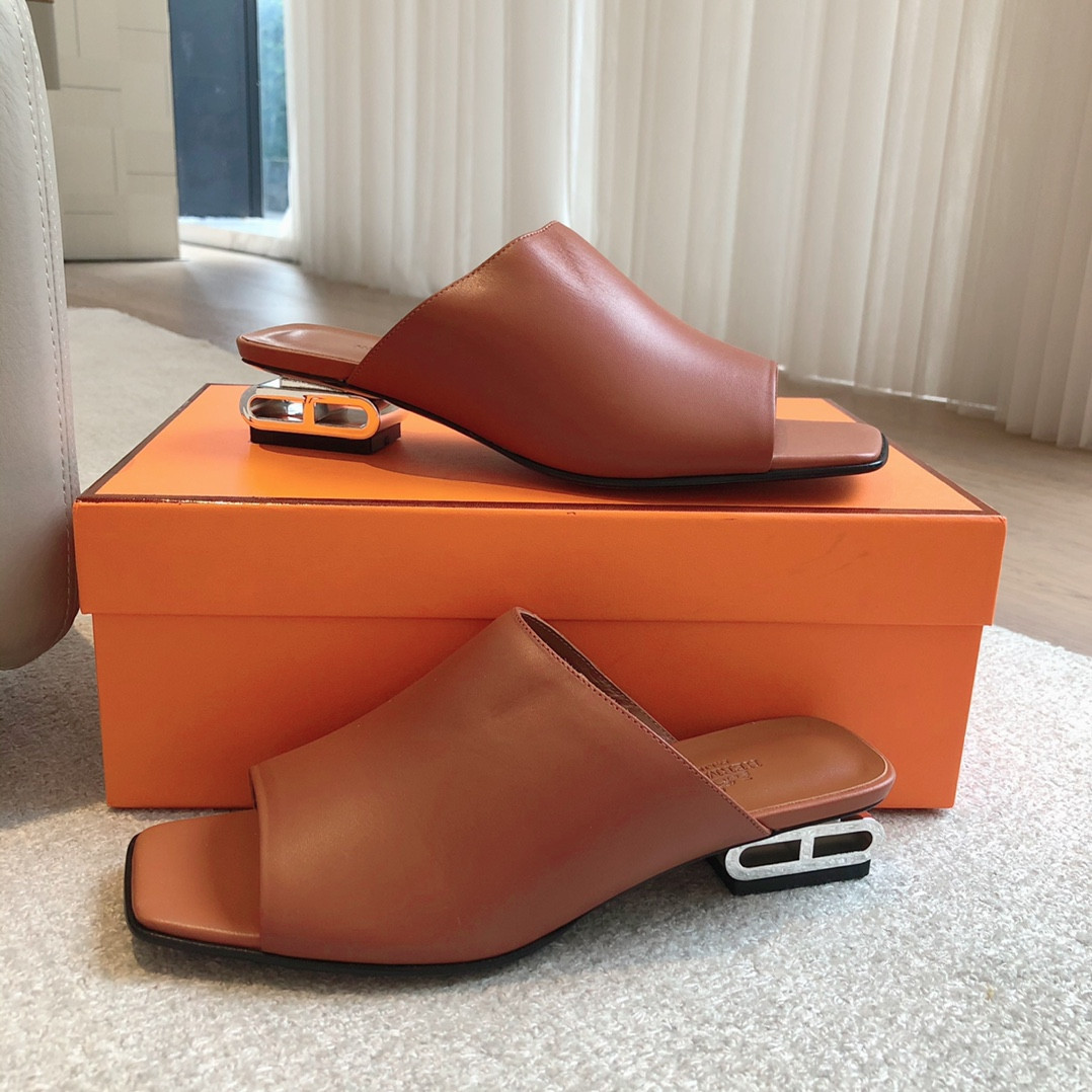 UA Hermès Sandal
