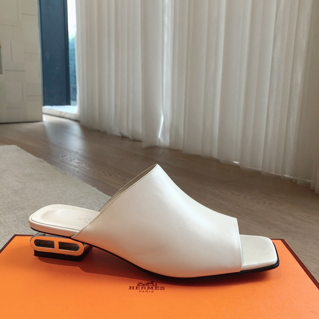 UA Hermès Sandal