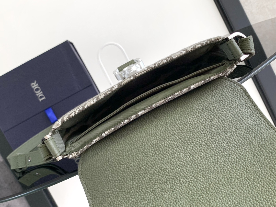 D*or saddle messenger bag 24 x 16.5 x 5.5 cm