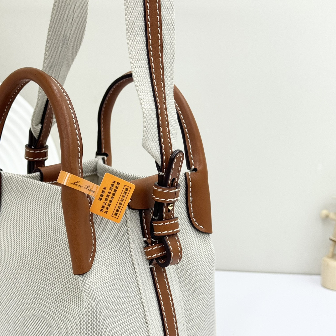 L**o p*ana micro bale bag cotton, linen 23 x 16 x 14 cm