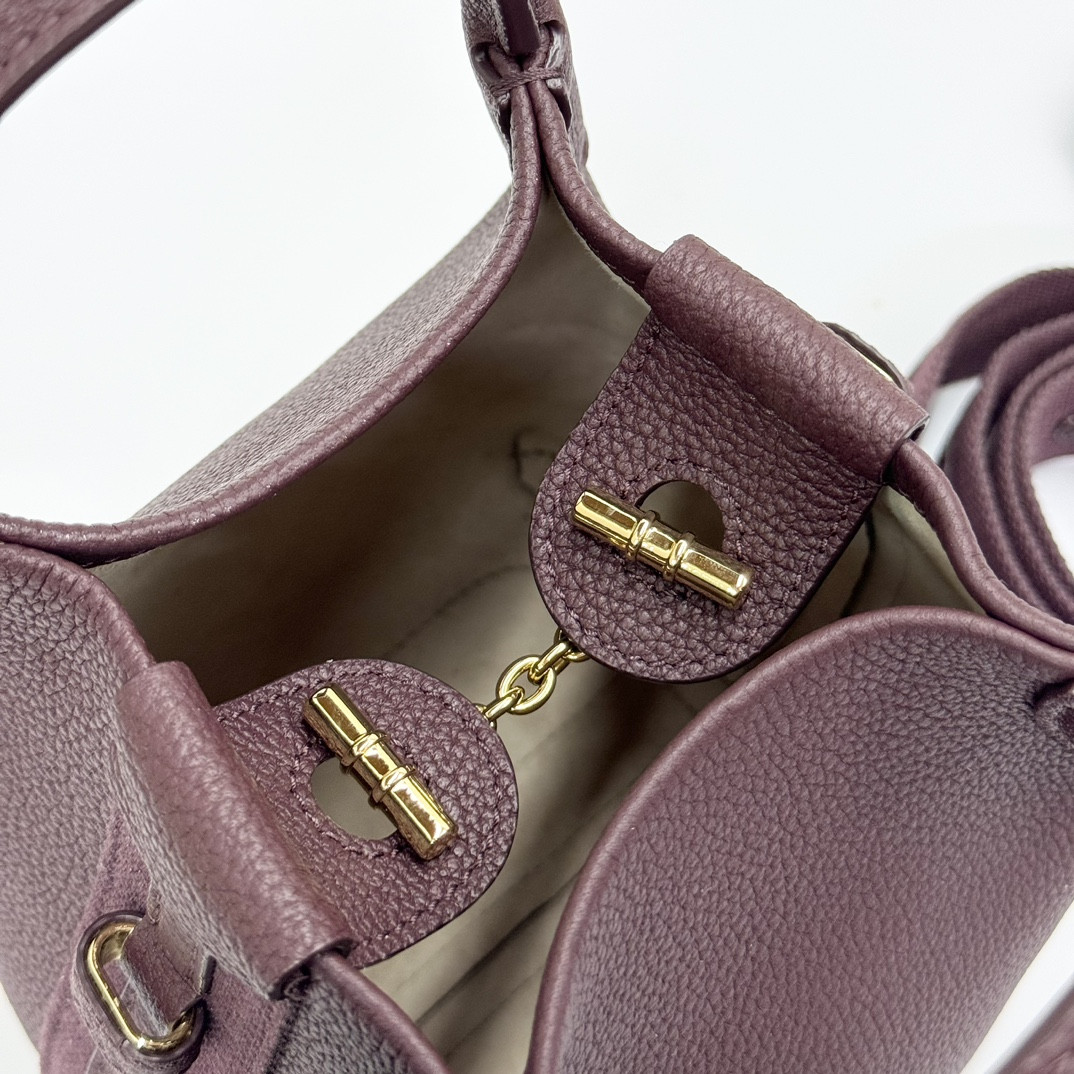 L**o p*ana micro bale bag grained calfskin 23 x 16 x 14 cm