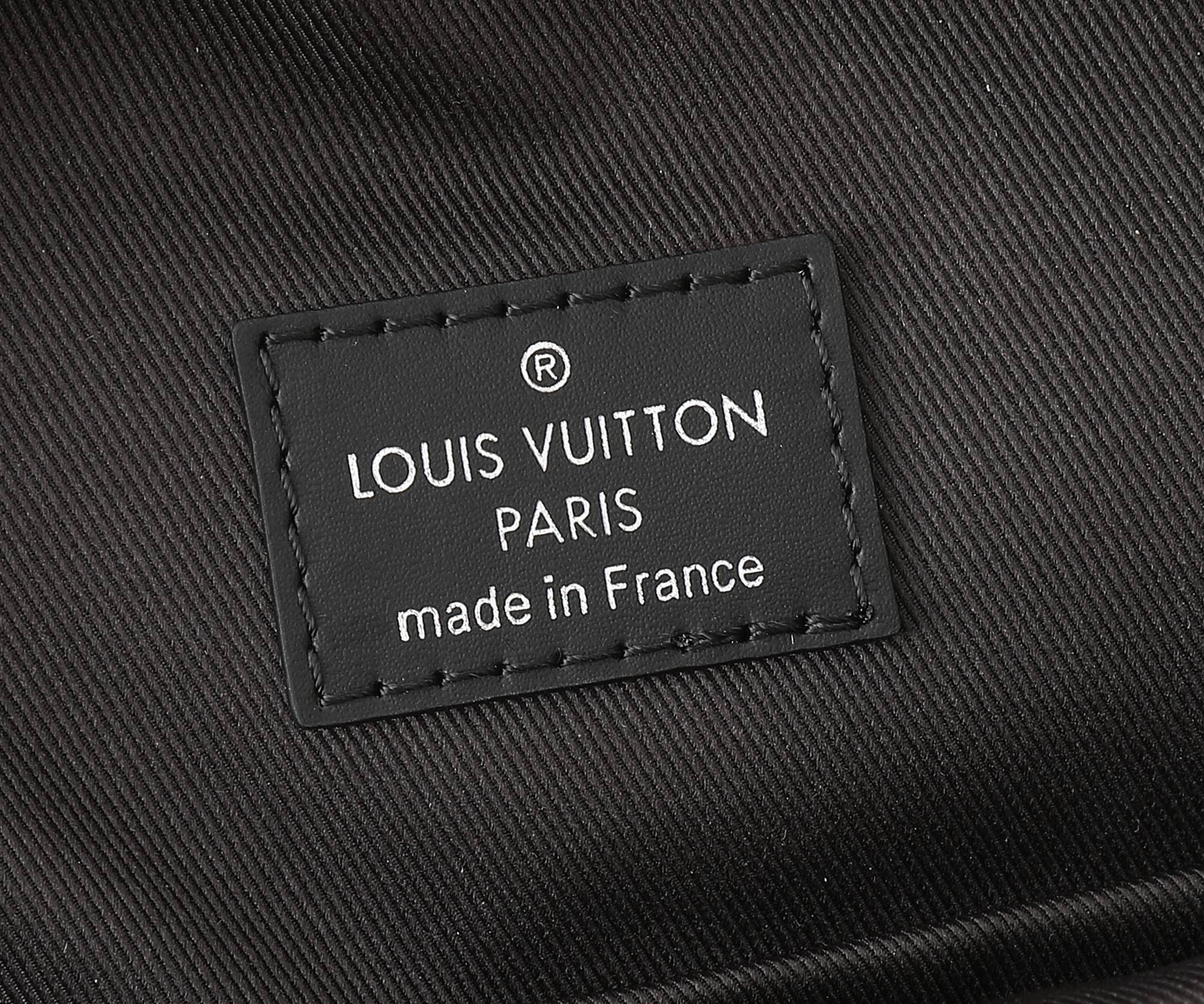 LV Avenue Slingbag PM M47137 6.3 x 13 x 2.2 inches