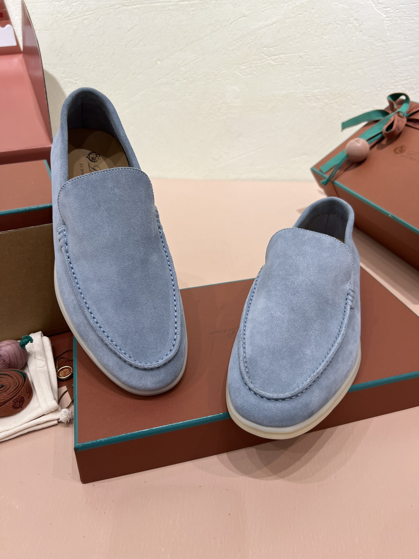ua L**o p*ana summer walk loafers