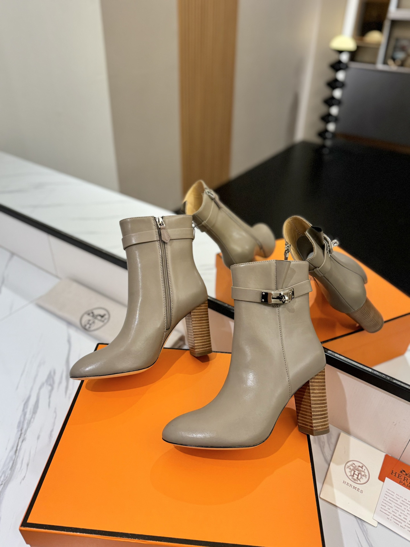 UA Hermès Kelly Jumping Boots